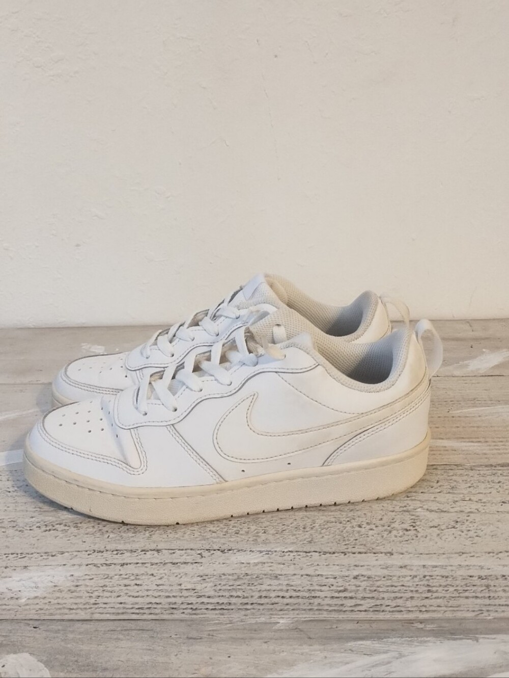 Nike Court Borough Low 2 Triple White Sneakers BQ5448-100 kids Size 6y